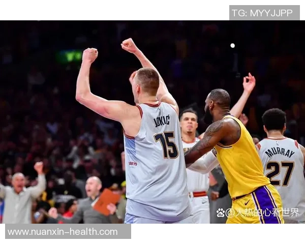 开拓者与湖人激战再续NBA经典对决球迷期待精彩表现与战术较量 开拓者与湖人激战再续NBA经典对决球迷期待精彩表现与战术较量